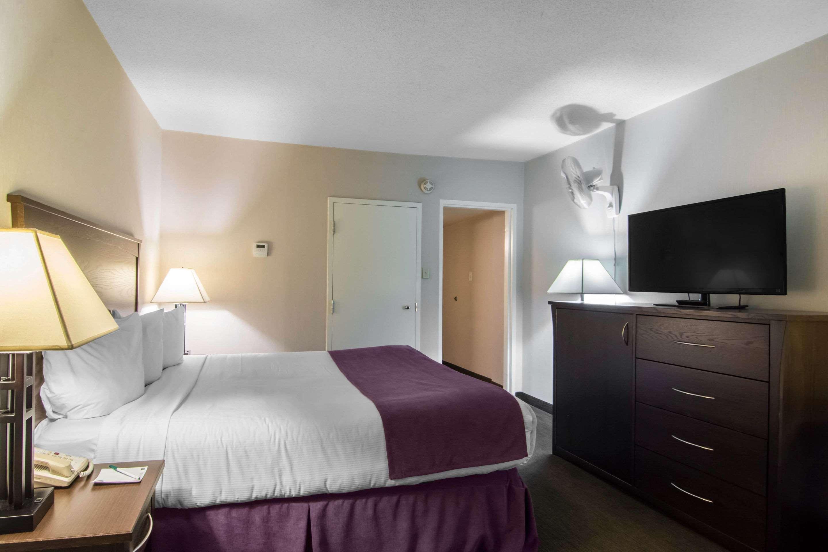 Quality Inn & Suites Yellowknife Exteriér fotografie