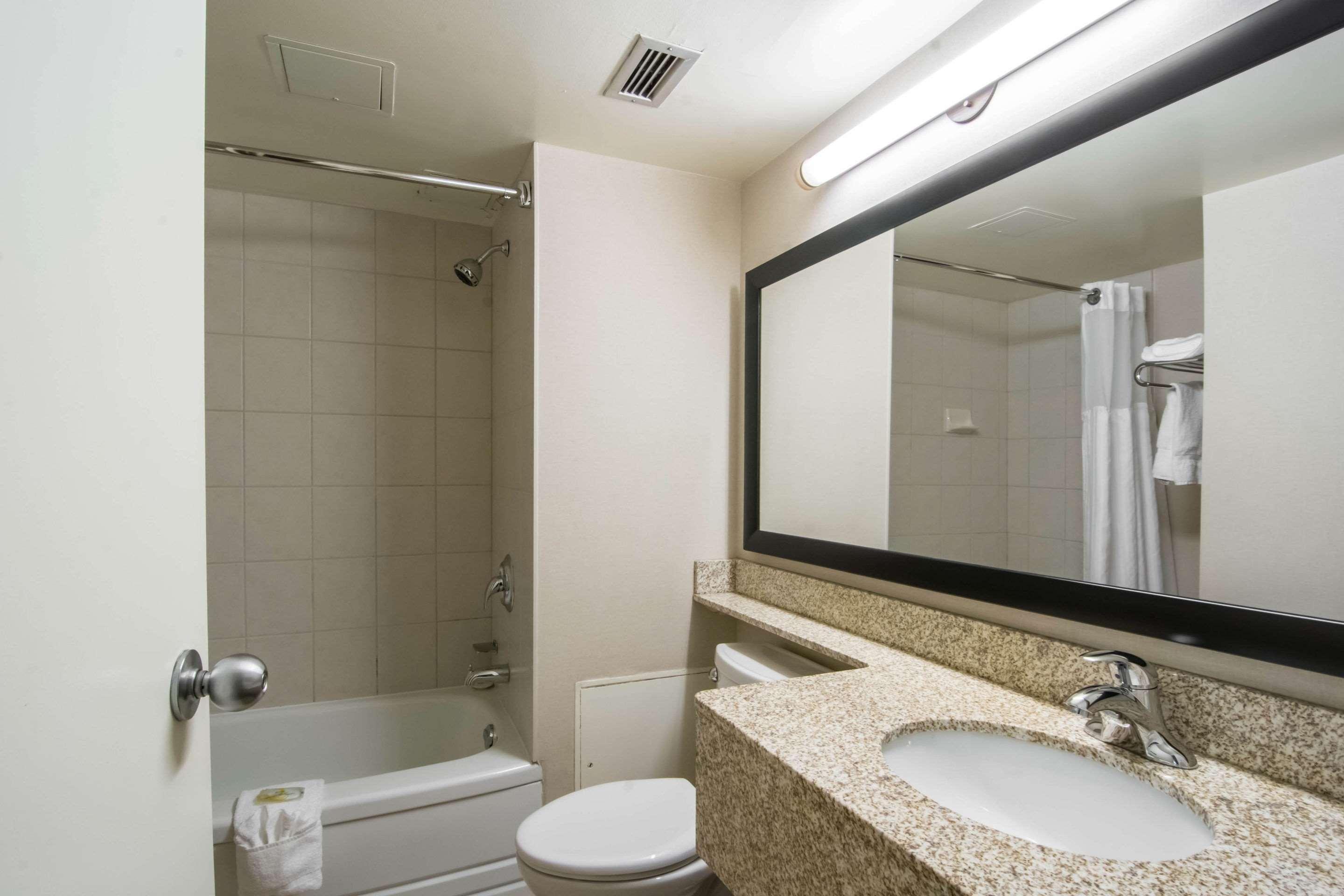 Quality Inn & Suites Yellowknife Exteriér fotografie
