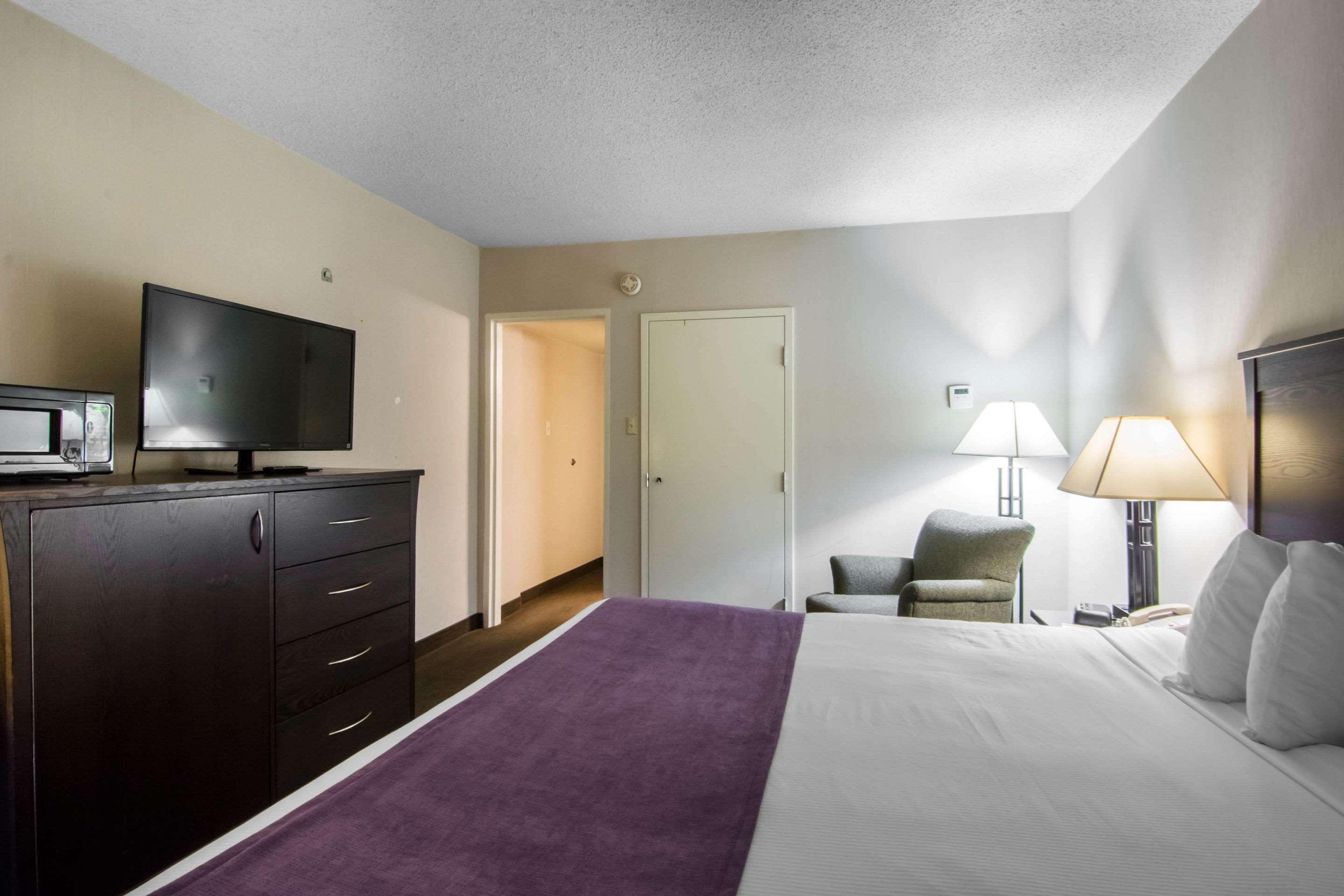 Quality Inn & Suites Yellowknife Exteriér fotografie